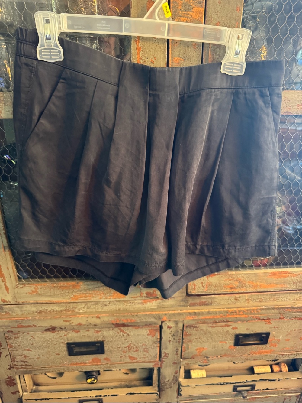 lululemon athletica Black High-Waist Pleated Women’s Shorts